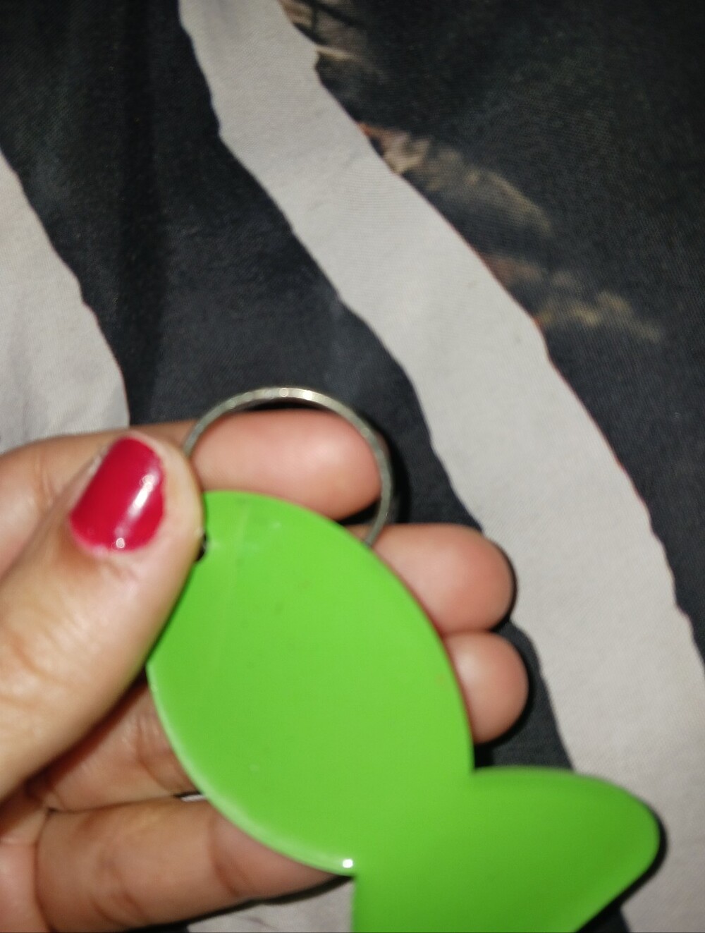 Christian Jesus keychain in the shape of a fish - Picture 5 of 7